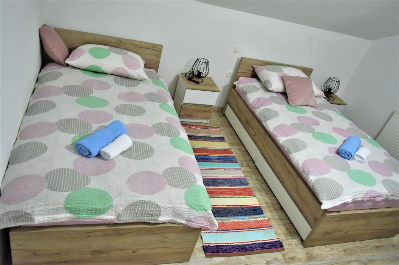 Guest House Tonka Otocac Luaran gambar