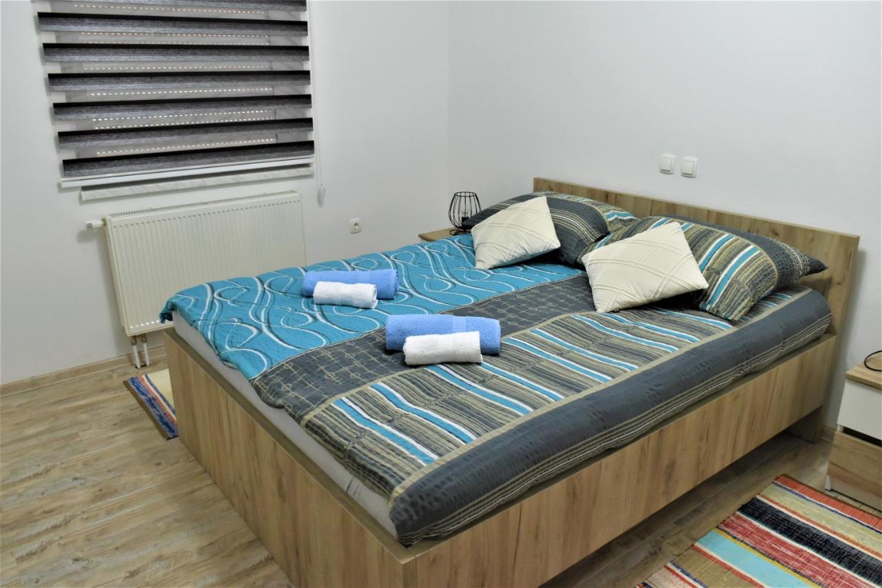 Guest House Tonka Otocac Luaran gambar